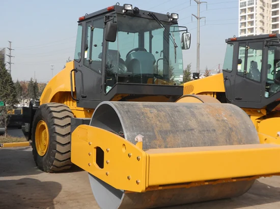 Full-Hydraulic-Single-Drum-Vibratory-Compactor-Xs123 (1)