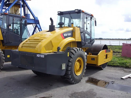Full-Hydraulic-Single-Drum-Vibratory-Compactor-Xs123 (2)