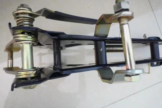 Metal-Processing-Auto-Accessory-Heavy-Truck-Part-Steering-Shaft-Support-Auto-Parts (2)