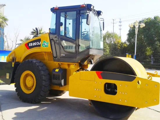 Road-Construction-12t-Single-Drum-Road-Roller-Xs123-Full-Hydraulic-Compactor-with-Pad-Foots (3)